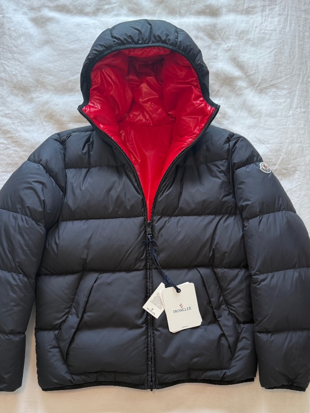 Moncler Lumiere Hooded Down Puffer Jacket Reversible Black/Red Full Zip — L